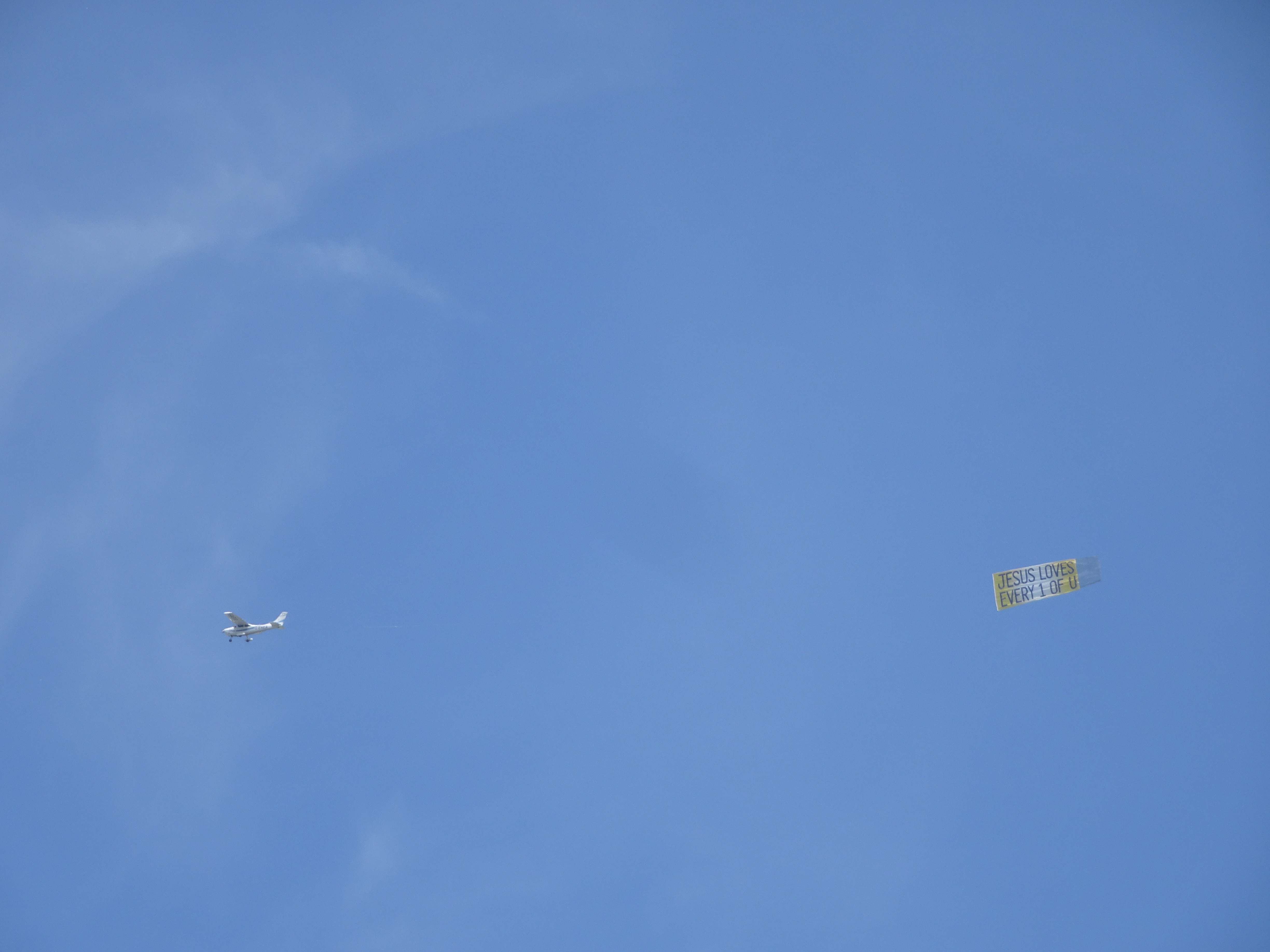 DSC01445 Jesus Loves Every 1 of U Plane Download Festival