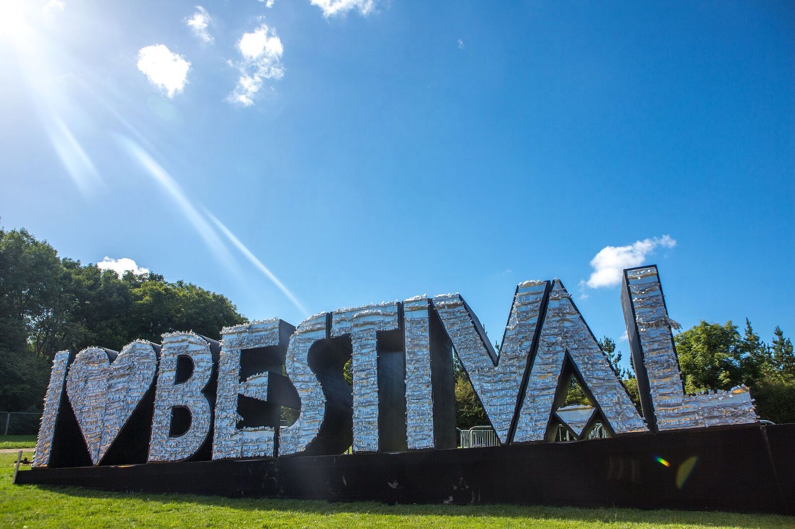 Bestival sign