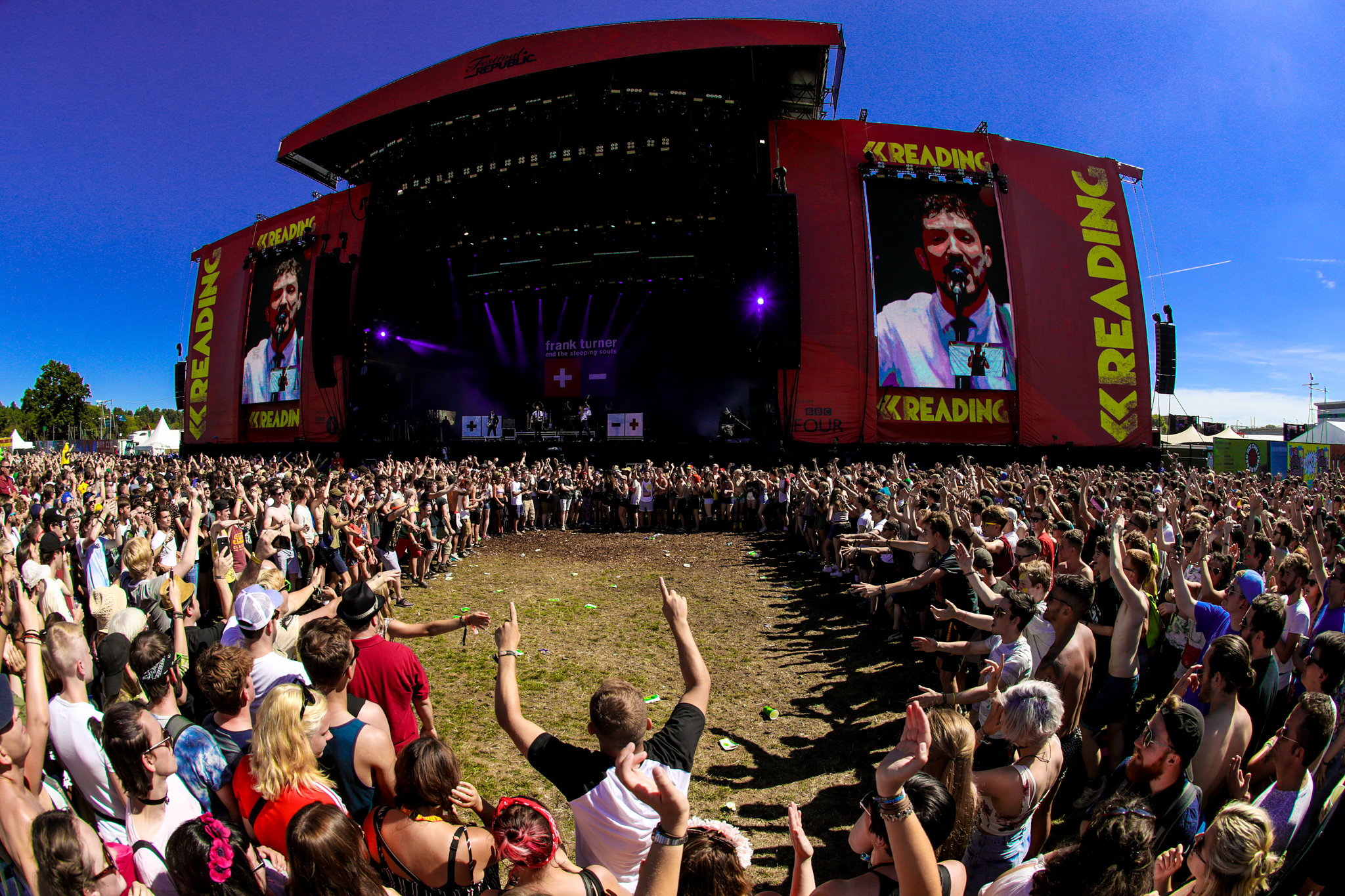 Reading Festival 2016 Crowd Mosh Pit