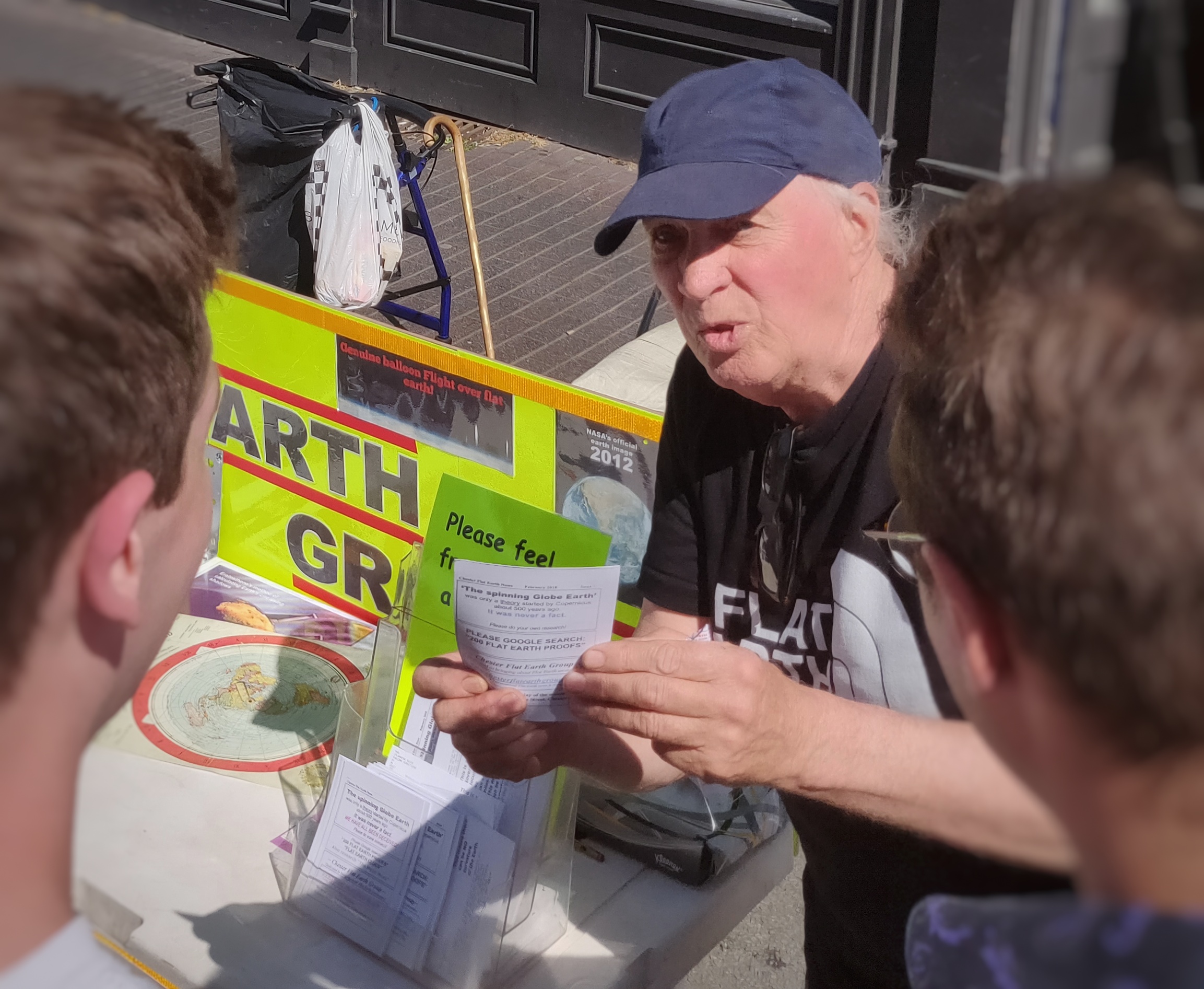 Chester Live: Chester Flat Earth Group