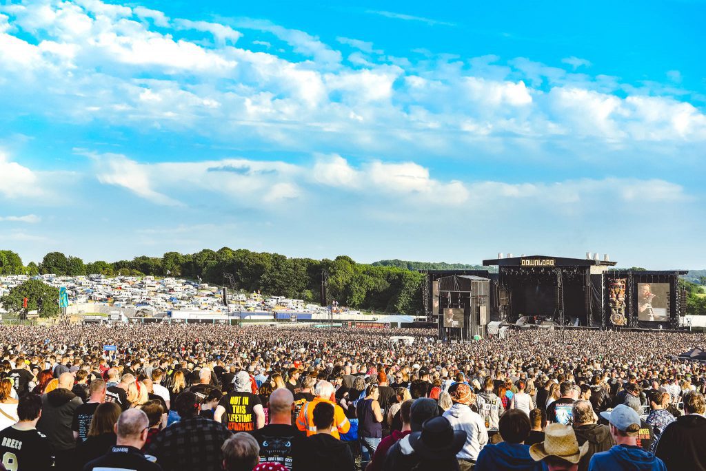 download festival 20181627 website image 2x pjbq standard Download Festival Main Stage Crowd Sun