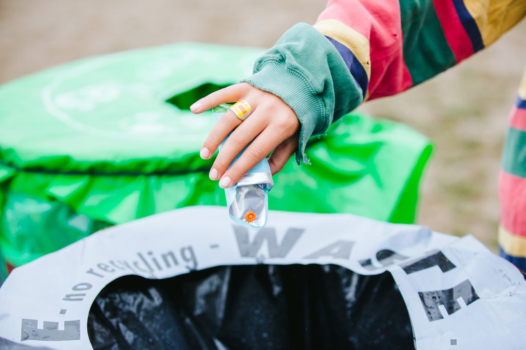 Portable Ashtray cigarette butts bin