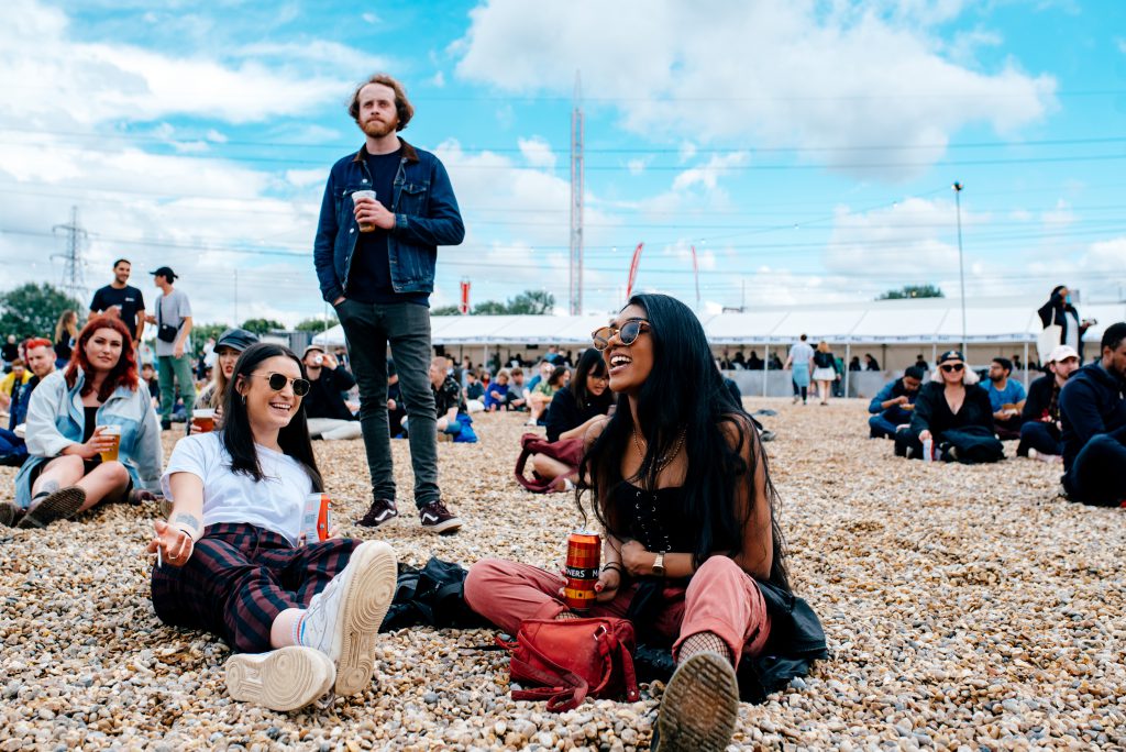 20190607 FieldDay 19 Eric Aydin Barberini 5334 Field Day festivalgoers sitting