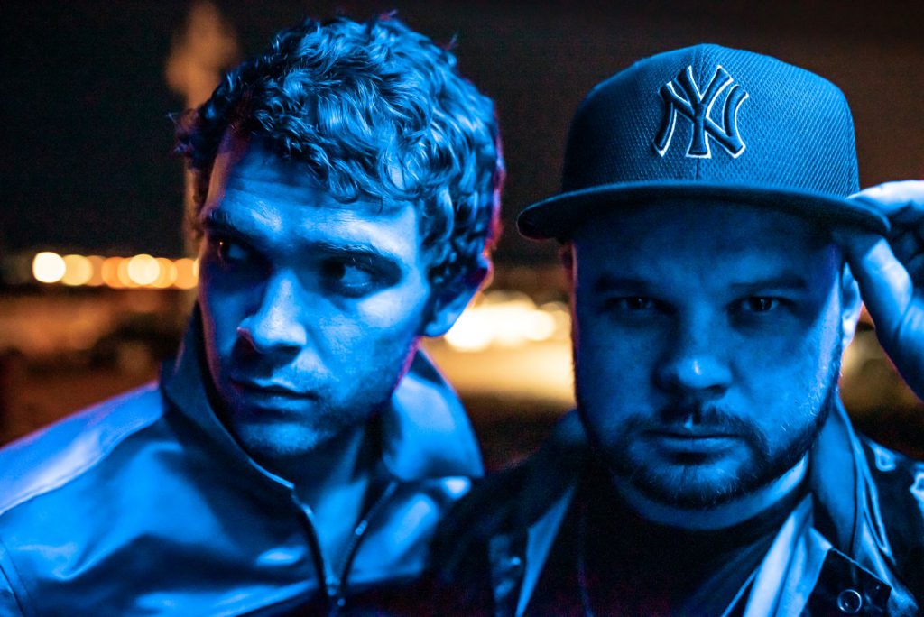 ROYAL BLOOD PRESS SHOTlores Royal Blood