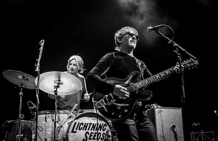 image003 The Lightning Seeds