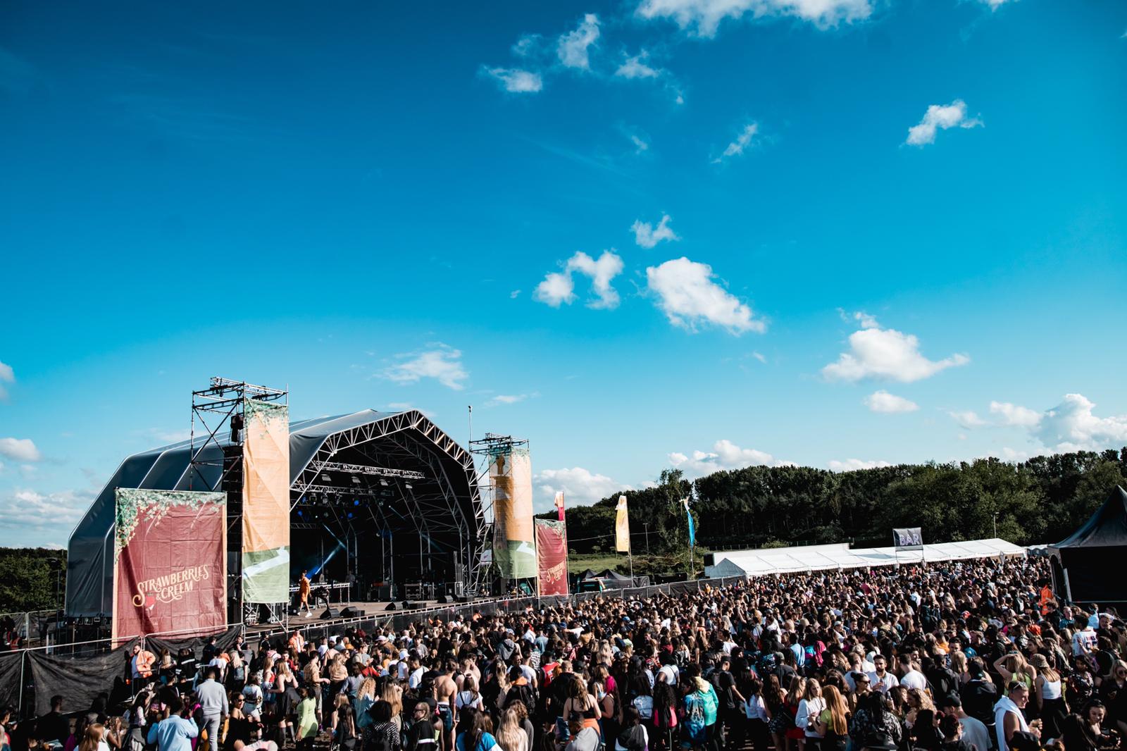 Strawberries & Creem Main Stage