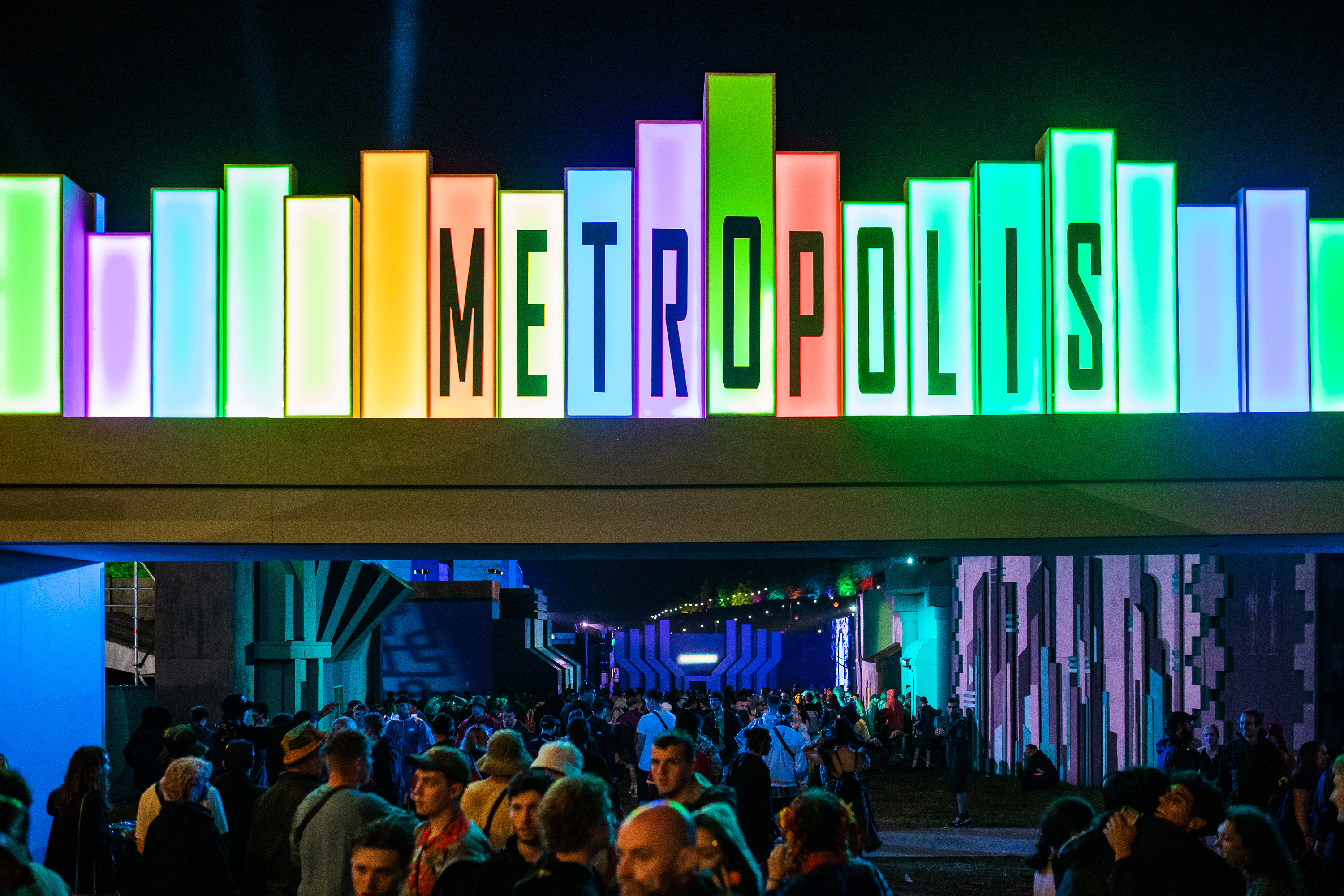 Boomtown Metropolis sign