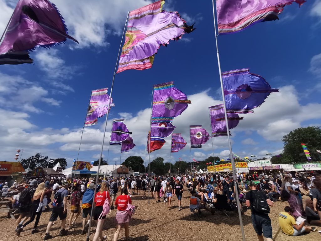 IMG 20190630 143718 Glastonbury flags near left field crowded