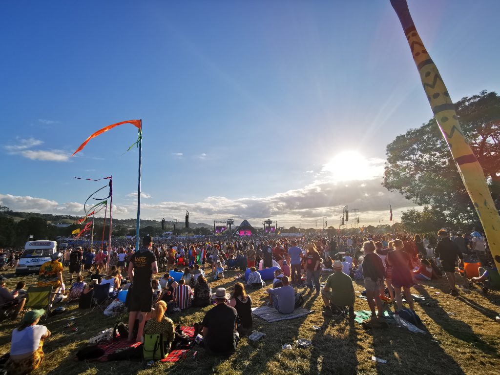IMG 20190630 193623 Glastonbury Pyramid Stage crowd