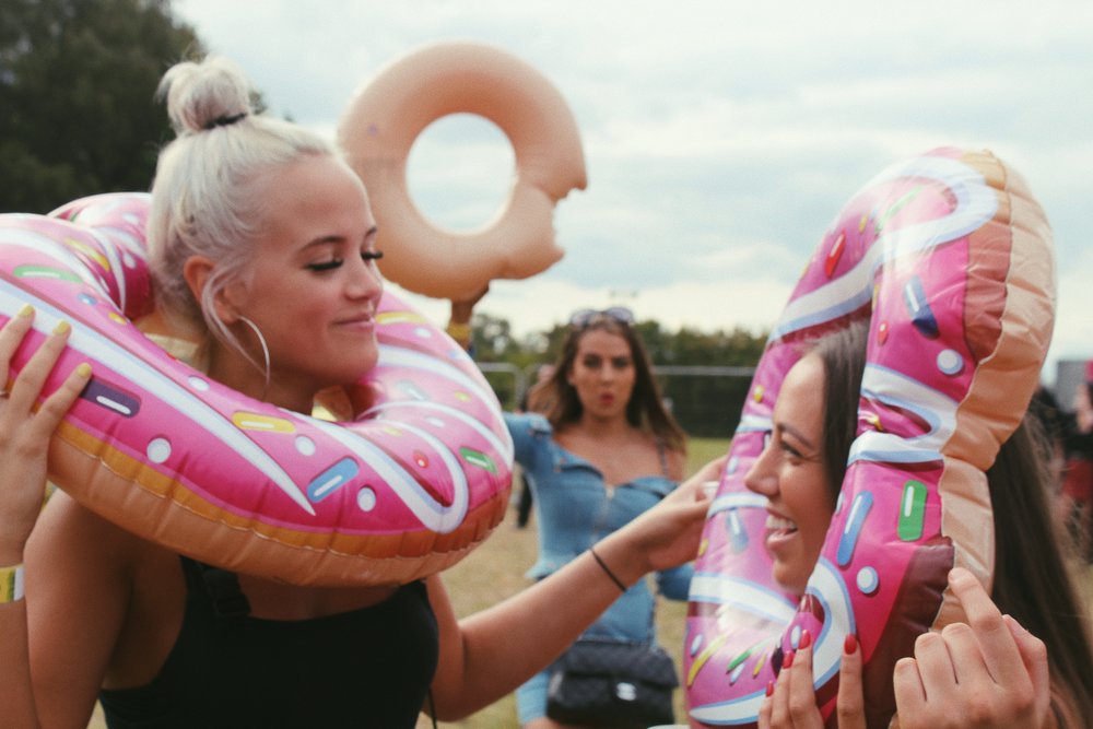 Zenfest crowd donuts