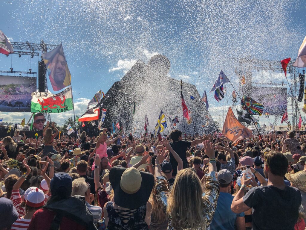 2019Festival AnnaMatt 196 Glastonbury Pyramid crowd