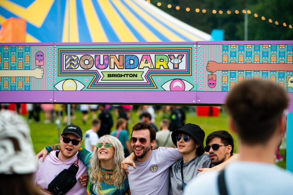 Boundary Brighton crowd
