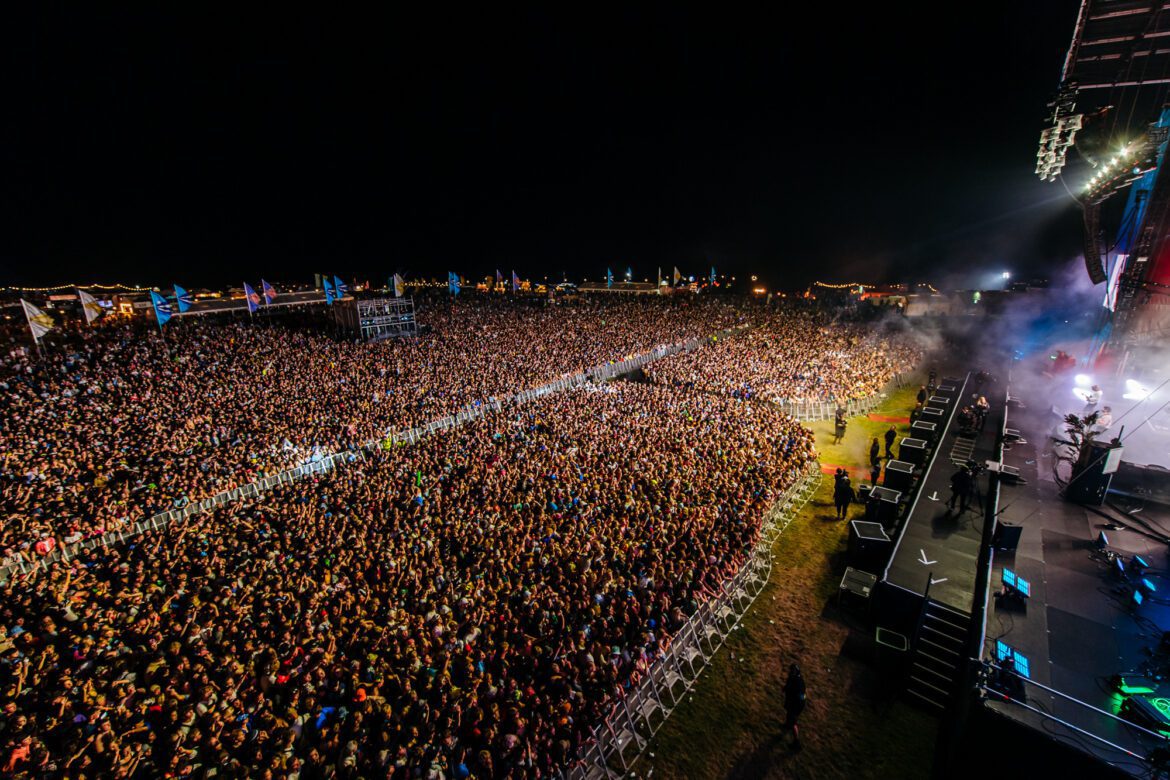 Boardmasters main stage crowd