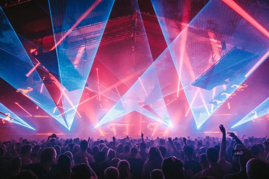 snowbombing snowbombing