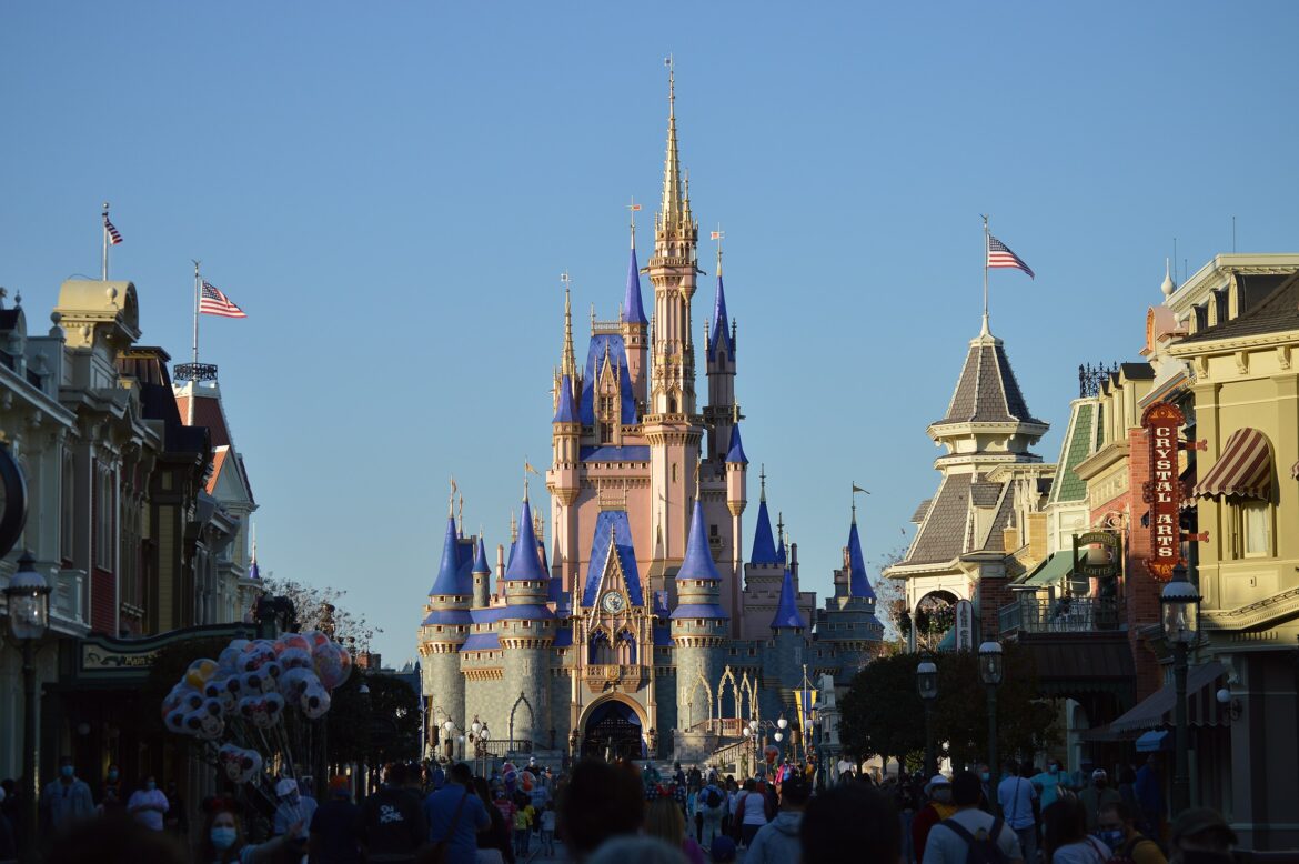 Disney 100