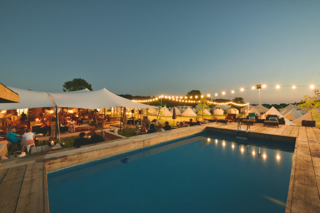 Glastonbury pop-up hotel glamping