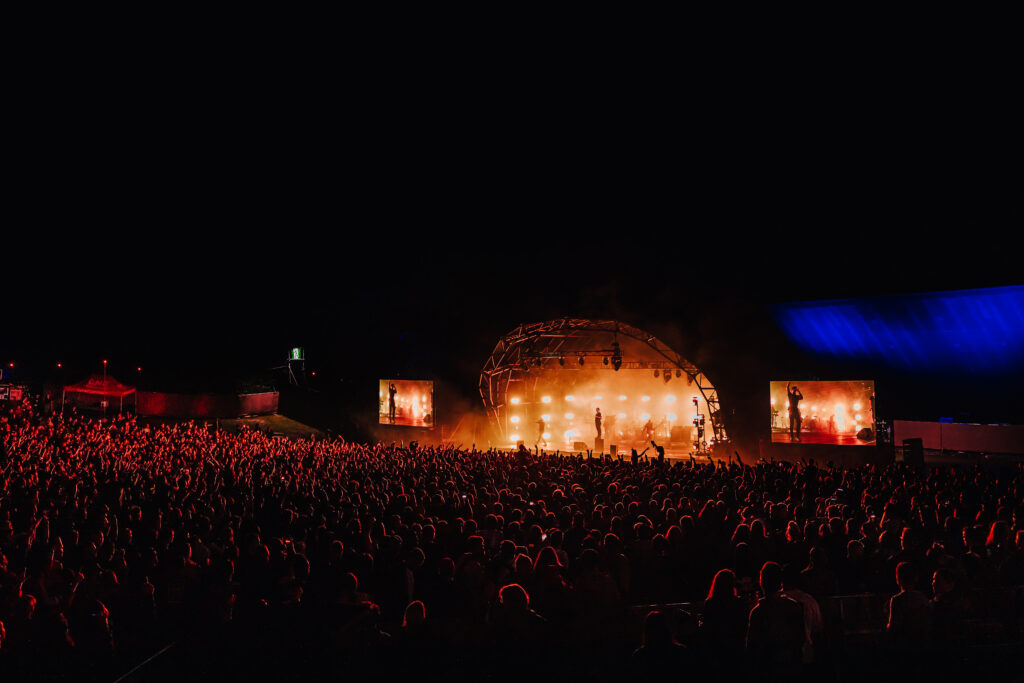 South Facing The Streets 21st August 2021 by Luke Dyson IMG 0746 South Facing Festival main stage at night