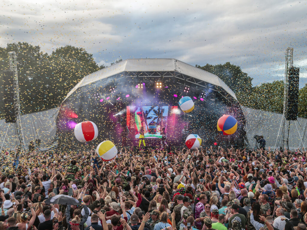 Photocredit Back2Festival Vengaboys at Back 2 Festival main stage