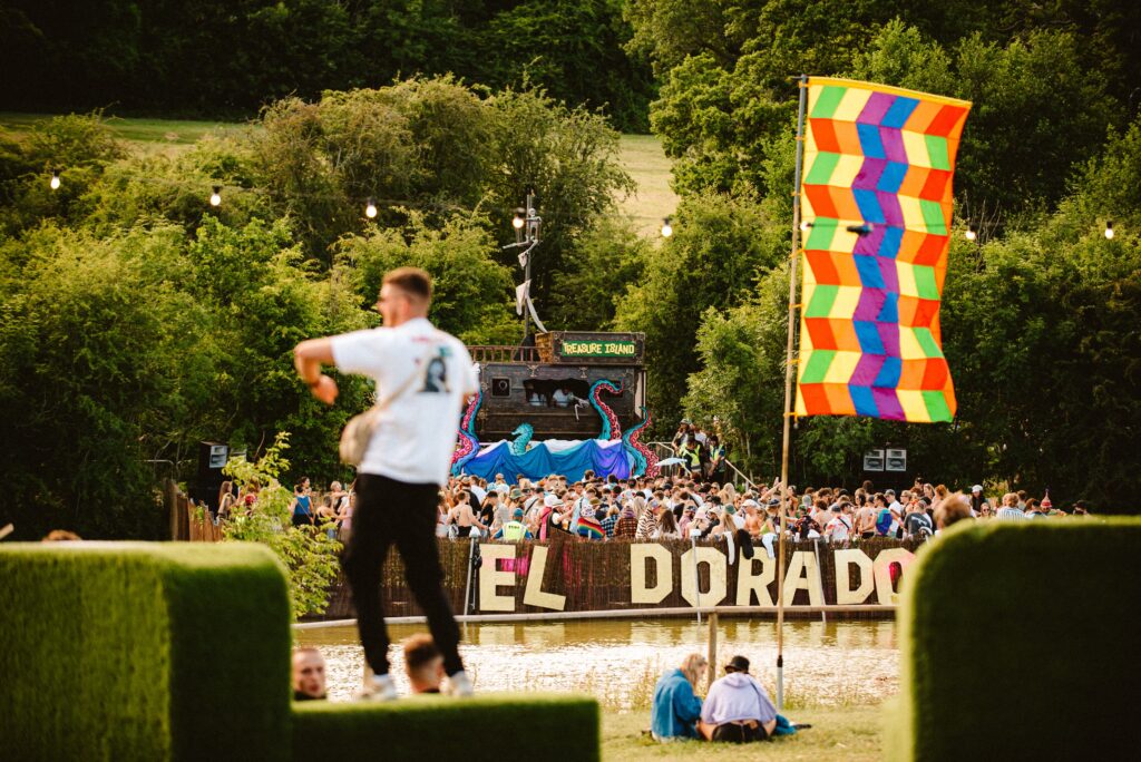 El Dorado sign lake floating dancefloor