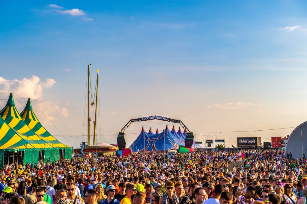 Creamfields North crowd sign