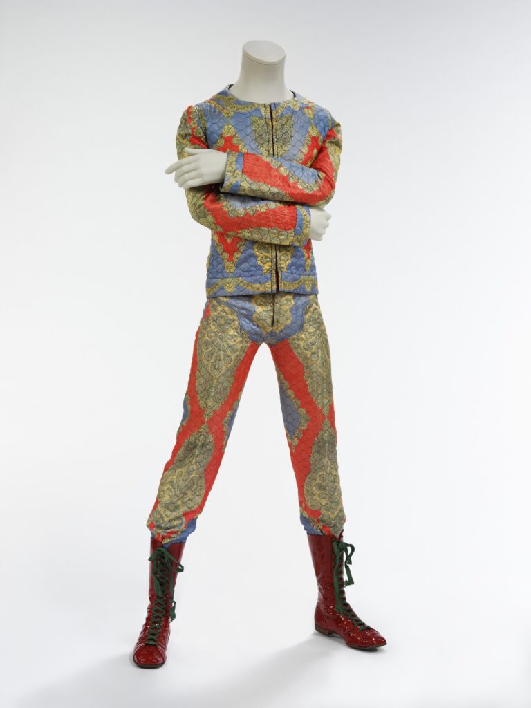 Quilted two piece suit 1972 Designed by Freddie Burretti for the Ziggy Stardust tour The David Bowie Archive Quilted two piece suit 1972 Designed by Freddie Burretti for the Ziggy Stardust tour The David Bowie Archive