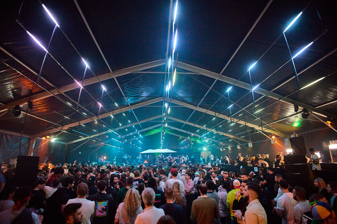 Caprices Festival crowd