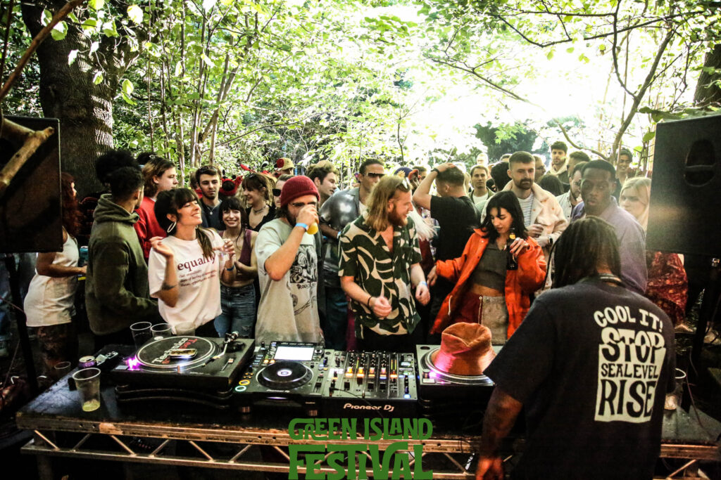 4Y6A4881 Green Island Festival decks in woods