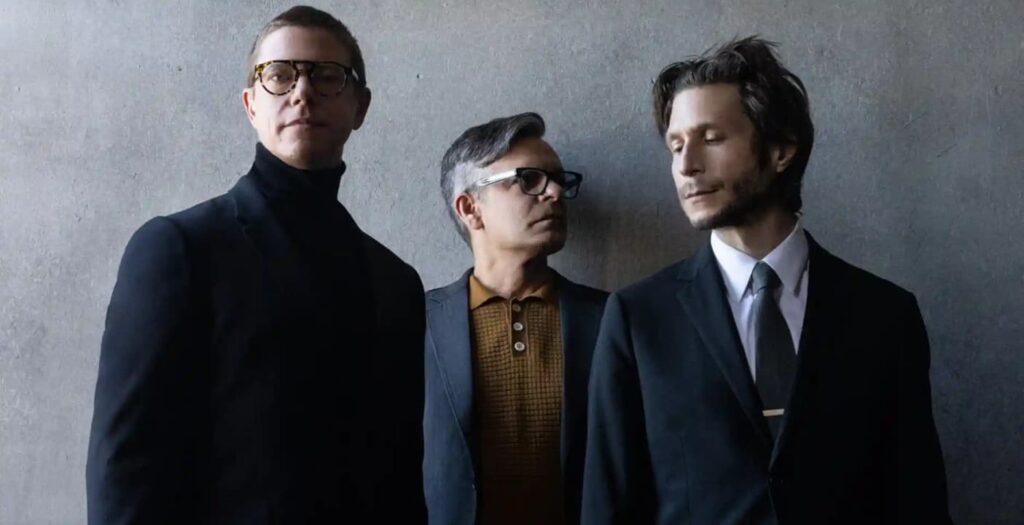 Interpol 1 Interpol