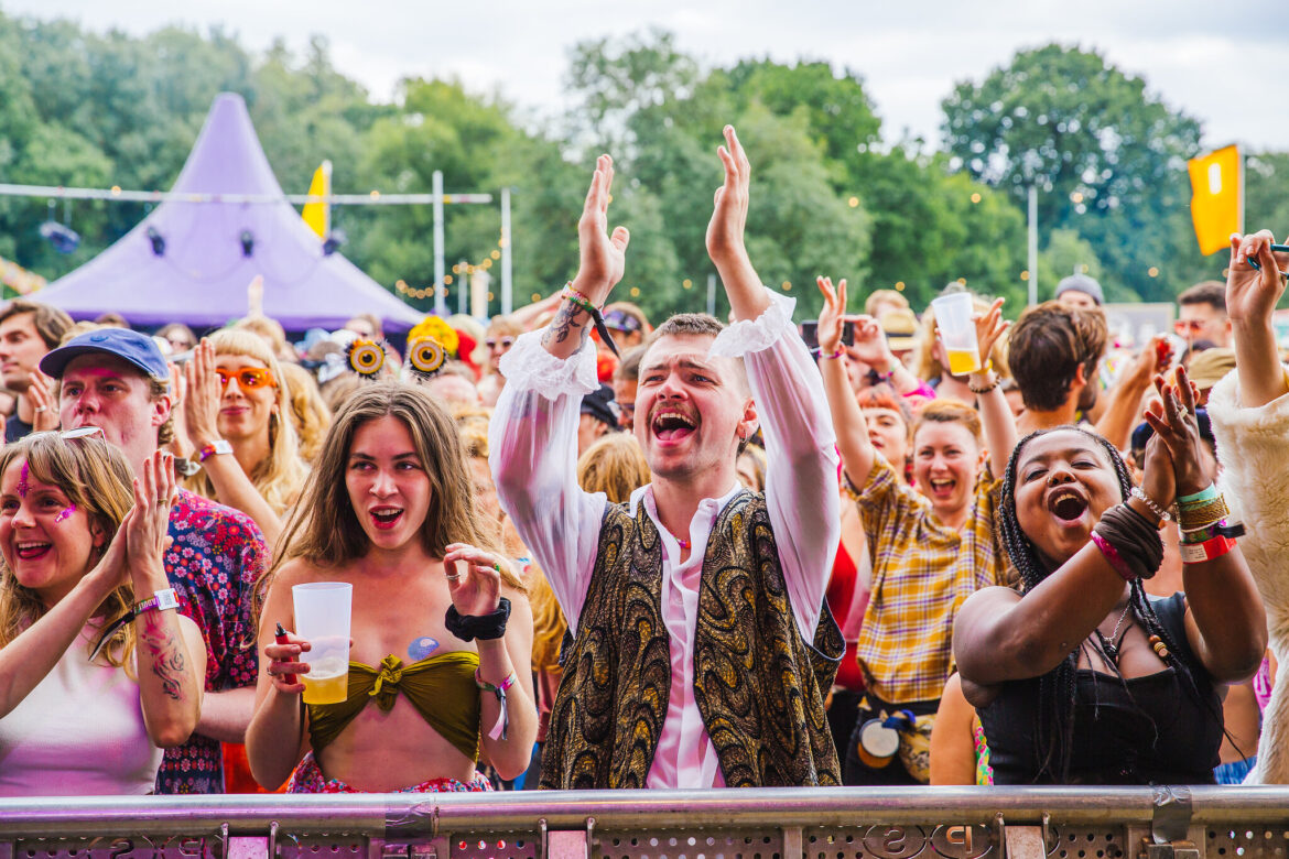 Shambala crowd