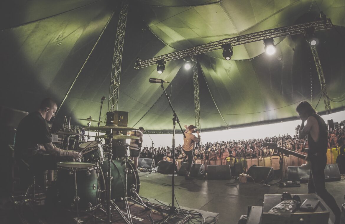 Slam Dunk band in tent