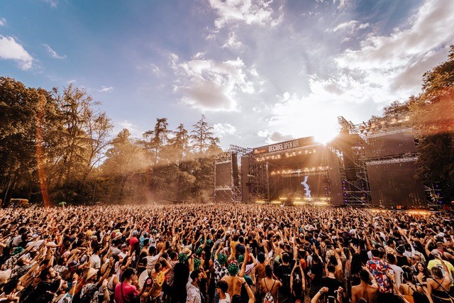 Decibel Open Air stage crowd