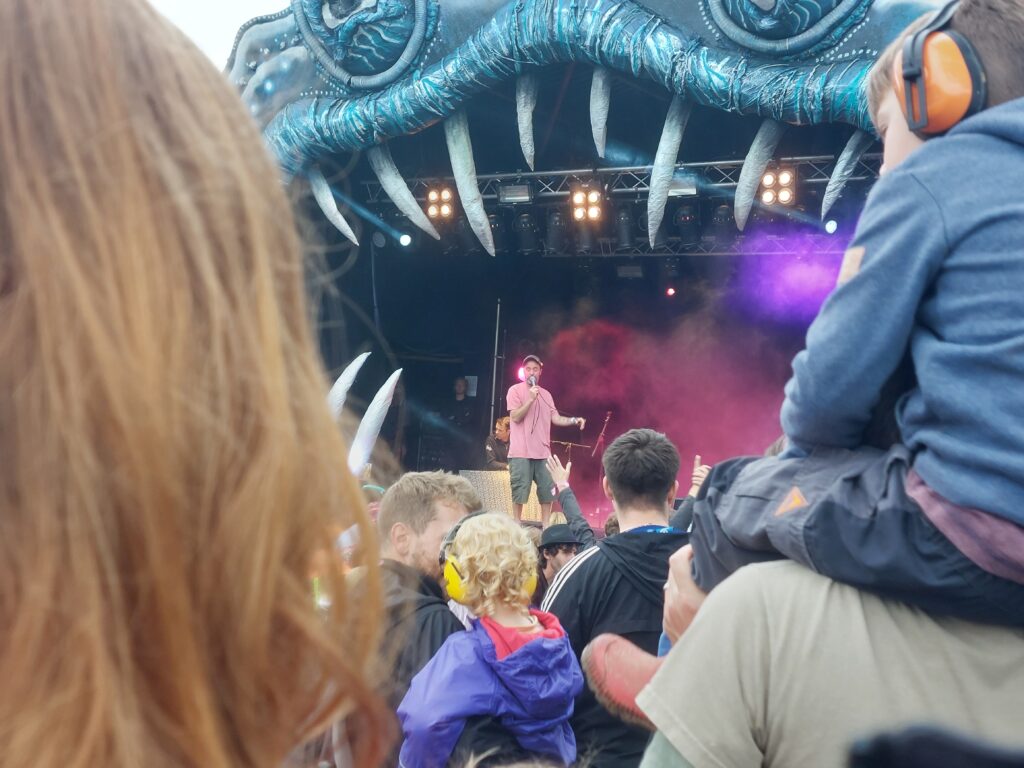 Beans on Toast Beans on Toast: the spiritual leader of the British festival scene