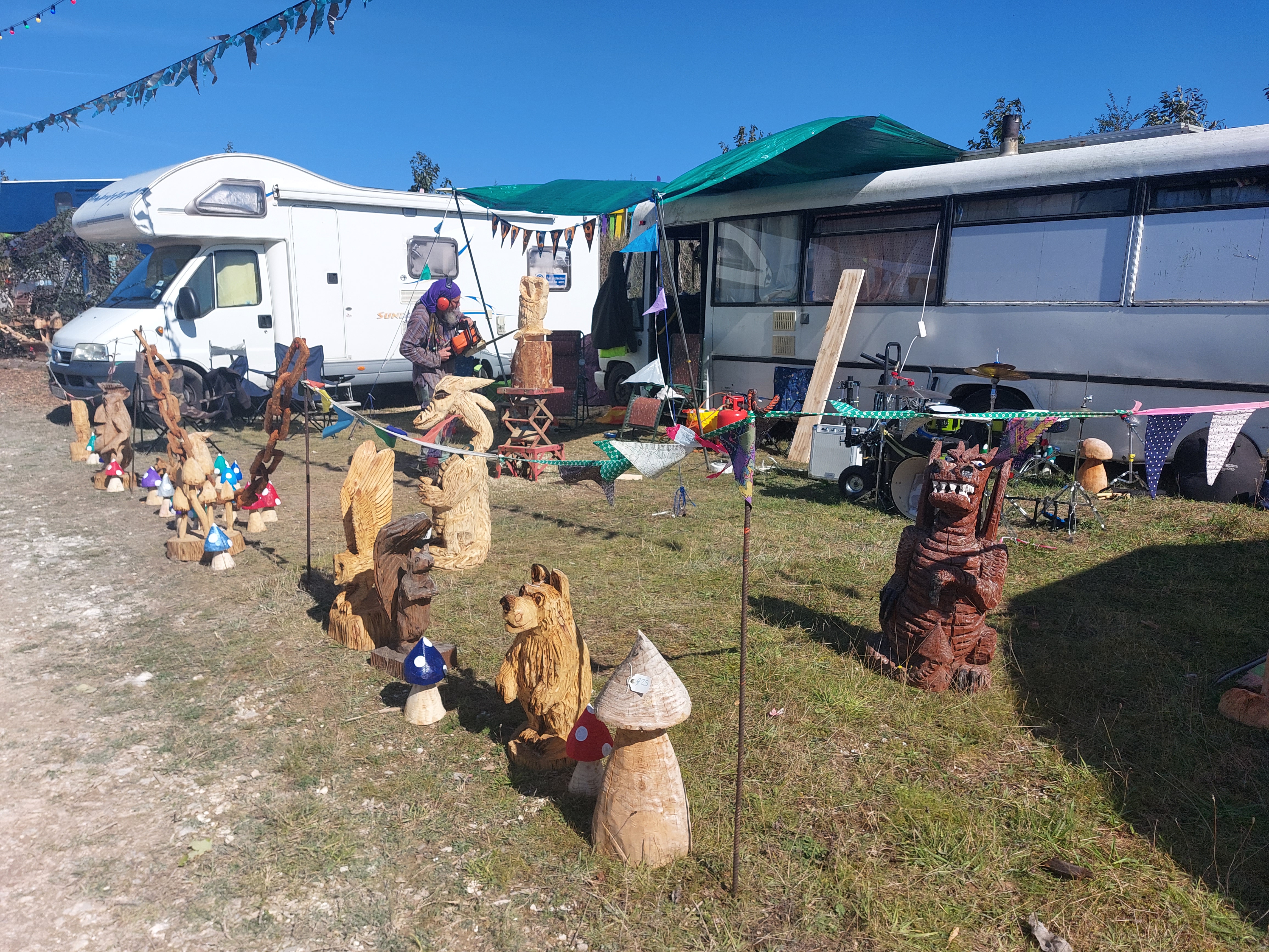 20230915 134738 Live Chainsaw Crafts at Equinox Festival
