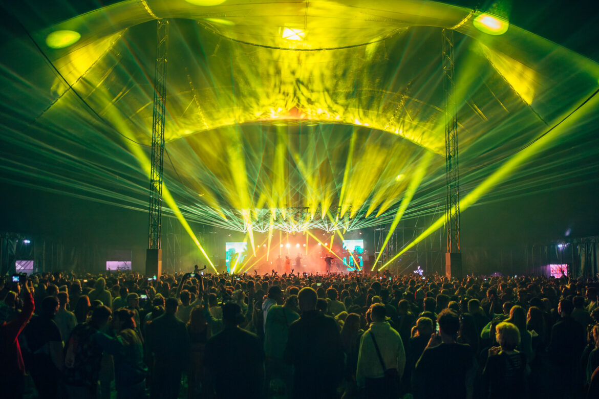 Project 6 Festival stage tent lights