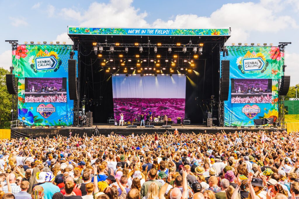 Kendal2022 Fri GeorgeHarrison Main Vaccines 17 Kendal Calling main stage