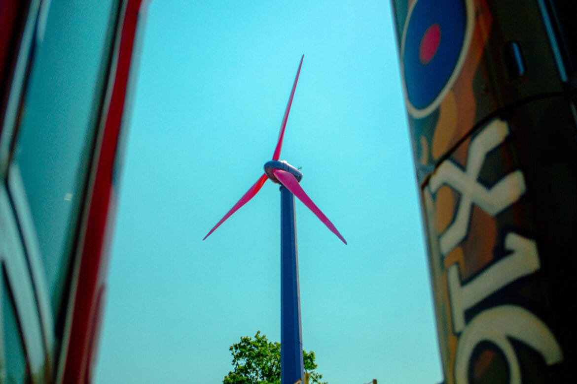 Octopus Glastonbury wind turbine