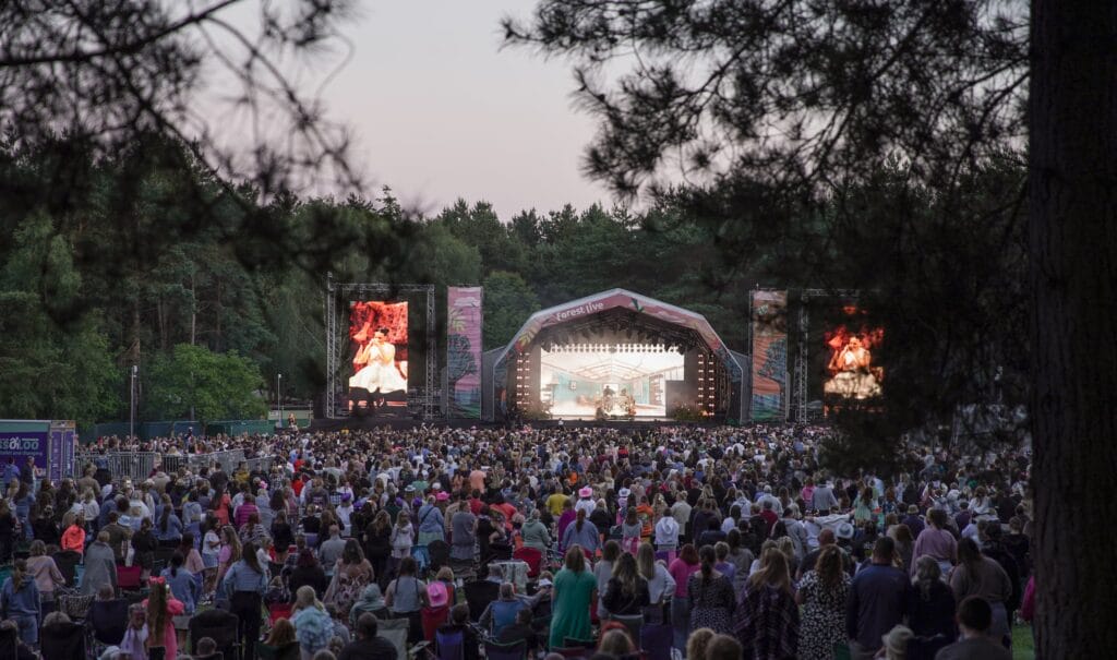 ANNM242 Forest Live Westonbirt