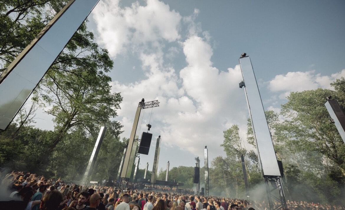 Awakenings crowd