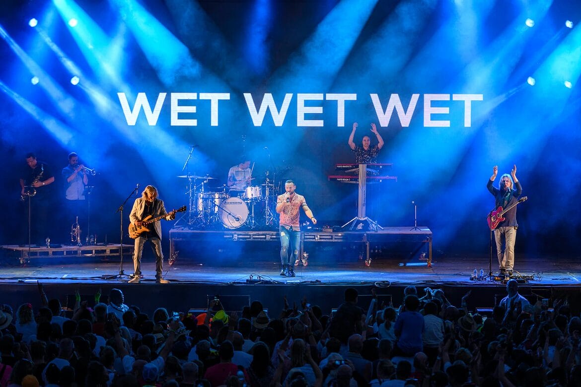 Wet Wet Wet on stage