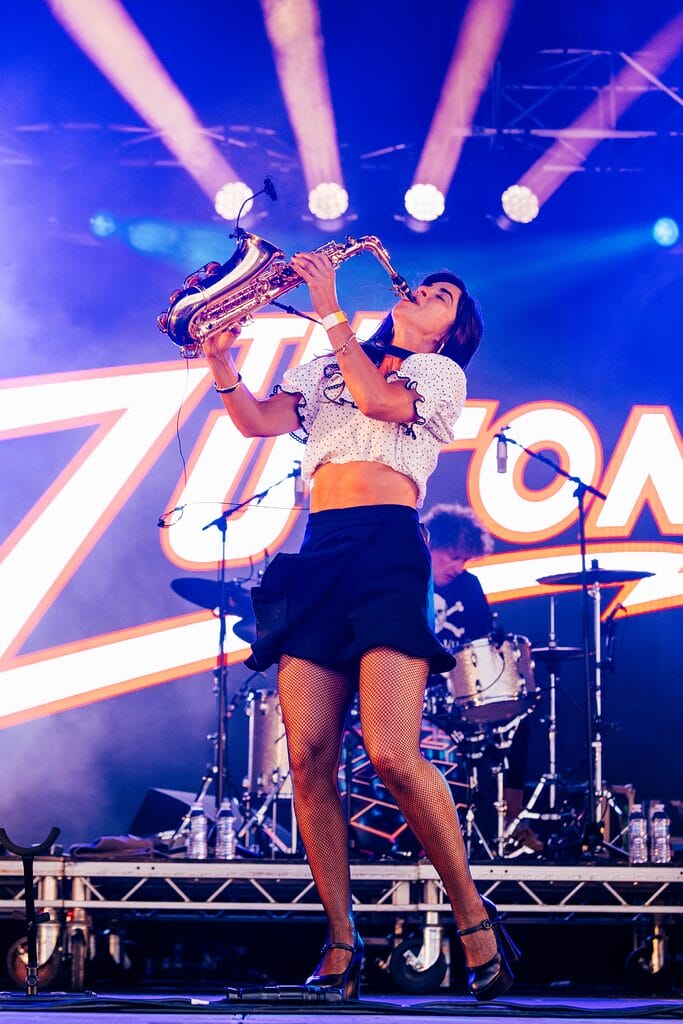 The Zutons 20250601192742 WYCHWOOD 2025 SUNDAY JOSHUA ATKINS DSC 8139 The Zutons 20250601192742 WYCHWOOD 2025 SUNDAY JOSHUA ATKINS DSC 8139